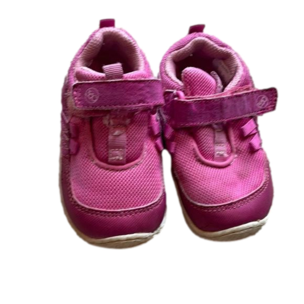 𝅺STRIDE rite size 5 girls shoes as is!